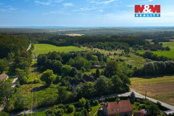 Nabízíme k prodeji zemědělskou usedlost - bývalý hostinec v 