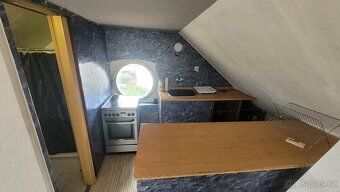 Děčín - Litoměřická. PRONÁJEM PODKROVNÍHO BYTU 1kk (cca 40m2