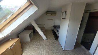 Děčín - Litoměřická. PRONÁJEM PODKROVNÍHO BYTU 1kk (cca 40m2
