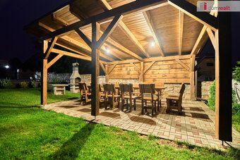 , Prodej apartmánového domu s wellness a možností bydlení – 