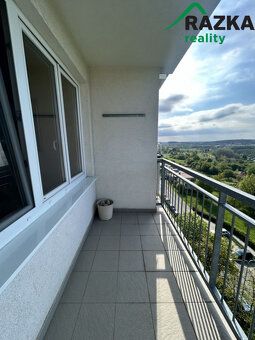 We offer for sale an apartment with layout 2+1 and total area of 67.5 sqm in Stadtrodská street in Tachov.