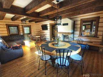 We offer for sale a beautiful log cabin in the middle of nature near Sudopark, in the…