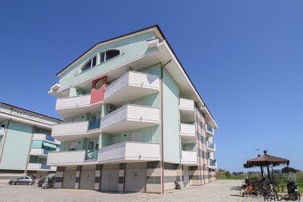 Attractive opportunity for modern penthouse with garage and parking space!