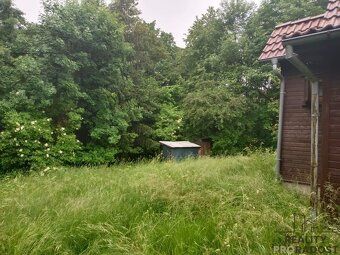 I am offering for sale a plot of land - garden measuring 7000 m2 with a nice two-storey…
