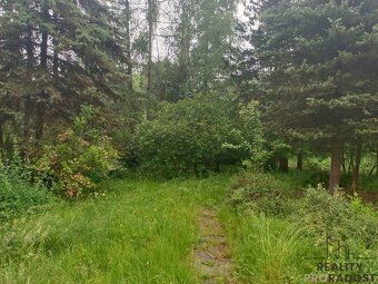 I am offering for sale a plot of land - garden measuring 7000 m2 with a nice two-storey…
