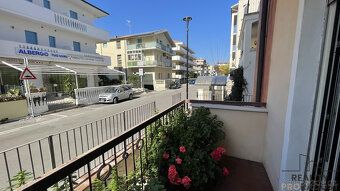 Would you like to fulfill your dream of owning a luxury property right by the sea?