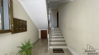 Would you like to fulfill your dream of owning a luxury property right by the sea?