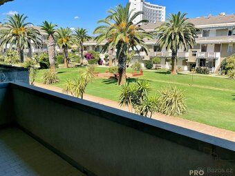 We offer for sale a beautiful three-room apartment with its own entrance
