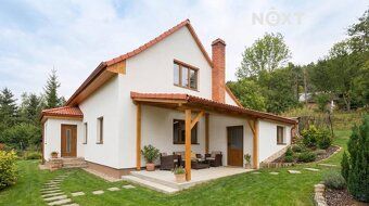 Family house with generous plot of land and view - Konětopy near Pnětluky
