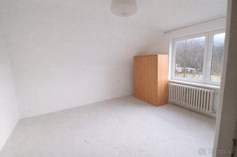 Nabízím k pronájmu dům 5+1 v obci Veřovice včetně zahrady. D