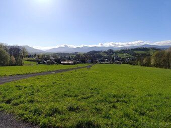 I offer for sale a building plot with beautiful views of mountains and nature, close to town center.