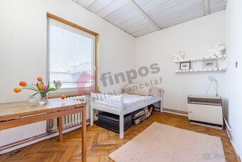 We offer for sale a two-generation family house in the desired location of Lednice on Moravia…