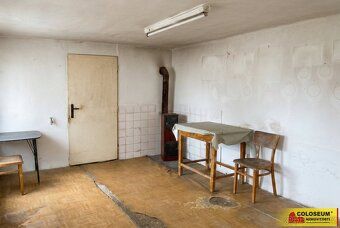 Ref. No. V1288Z062 We offer for sale a family house with layout 5