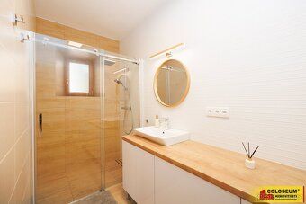 Ev.č. E144B307 Hledáte klidné rodinné bydlení se zahradou a 