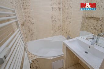 Exkluzivně Vám nabízíme k prodeji modernizovaný byt o nadsta