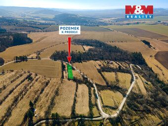 Nabízíme k prodeji spoluvlastnický podíl 1/4 na pozemku o ce