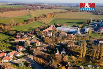 Prodej pozemku o výměře 981 m² v obci Úhřetice v okrese Chru