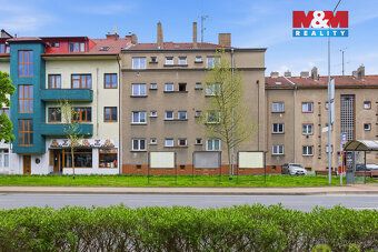 Looking for comfortable living in city center with all civic amenities nearby?