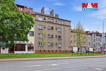 Looking for comfortable living in city center with all civic amenities nearby?