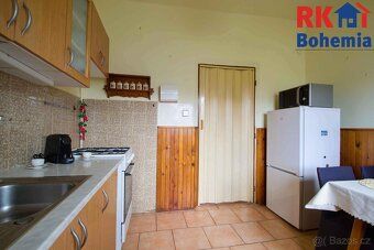 Nabízím k pronájmu rodinný dům 3+1 v Českém Brodě. Nabízím V