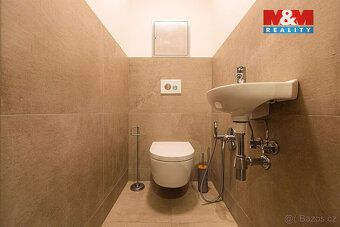 Prodej prostorného bytu 3+kk o užitné ploše 86 m² v klidné č