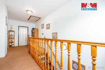 Hledáte prostorné bydlení pro dvě rodiny, kombinaci bydlení 