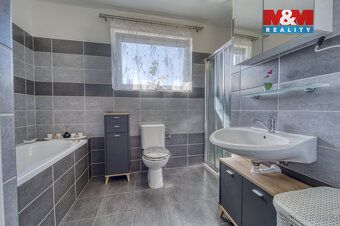 We offer for sale a modern family house in the quiet village of Příchov
