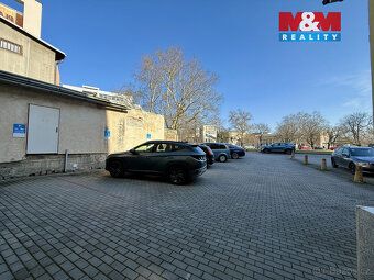 We offer office space for rent in the very center of O