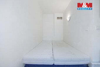 Nabízíme k pronájmu byt o dispozici 1+KK s výměrou 20 m² v o
