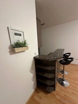 Pronájem moderního 2+kk (51 m²) se zasklenou lodžií – Chrudi
