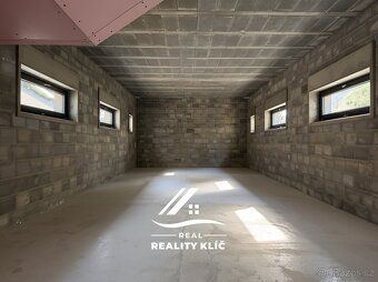 Ref. No. 00430 We offer for sale an exceptional commercial property after extensive…