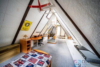 Looking for a spacious house that allows immediate move-in...