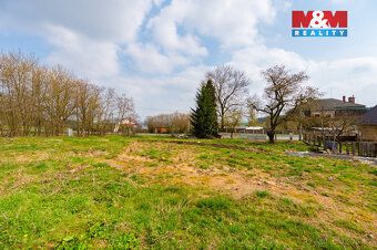 Nabízíme ke koupi stavební pozemek o výměře 877 m² v klidné 