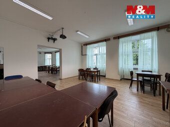 Ve výhradním zastoupení nabízíme k pronájmu zavedenou hospod