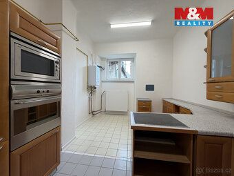 Ve výhradním zastoupení nabízíme k pronájmu zavedenou hospod