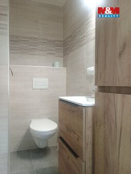 Pronájem bytu 1+1 o výměře 35 m² v panelovém domě na sídlišt
