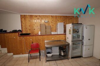 Nabízíme Vám k dlouhodobému pronájmu zařízenou restauraci v 