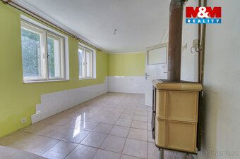 We offer for sale a picturesque homestead with a family house in a quiet area of the village…