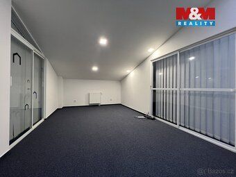 Nabízíme k pronájmu skladovací prostory o výměře 540 m² v Ji