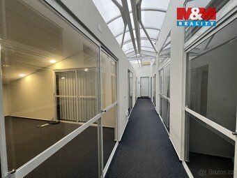 Nabízíme k pronájmu skladovací prostory o výměře 540 m² v Ji