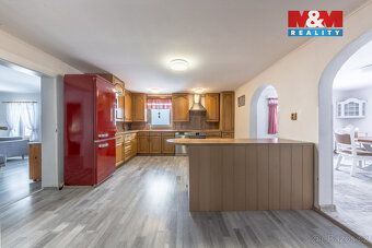 Exclusively offered for sale is a guesthouse with apartments of layout