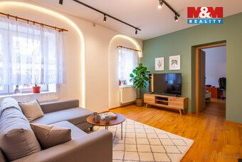 We offer for sale a spacious family house in a quiet part of the village