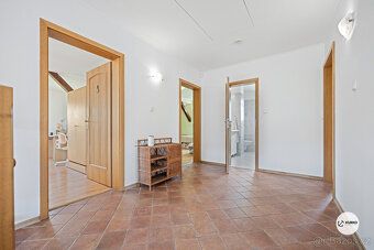V klidné obci Pazderna, jen pár minut od Žermanické přehrady