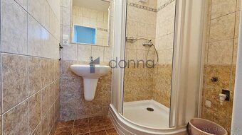 Nabízíme k pronájmu prostorný byt 2+1, o ploše 60m2 + lodžie
