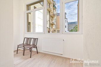 K dlouhodobému podnájmu nabízíme nově zrekonstruovaný byt o 