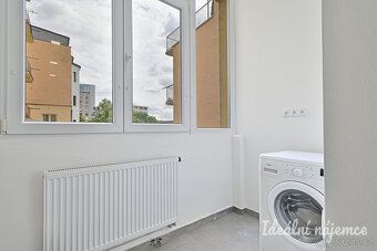 K dlouhodobému podnájmu nabízíme nově zrekonstruovaný byt o 