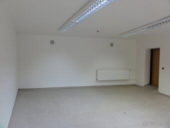 I offer commercial premises for rent of 112 m² on the ground floor in Prerov near the center.