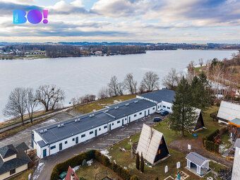 Looking for a place where you can have nature, water, sun and bike paths literally at your fingertips?