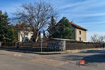 Pronájem garsoniéry 25m2, Praha 8, u metra KobylisyNabízíme 