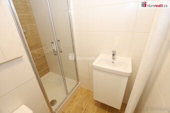, Dumrealit.cz Vám zprostředkuje pronájem krásné garsonky (1